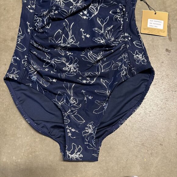 NWT NIPTUCK One-Piece Swimsuit Womens 6 Tummy Control Garden Line Floral Print - Picture 2 of 13